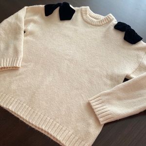 Zara Sweater with Bows Girls, size 11-12 yo